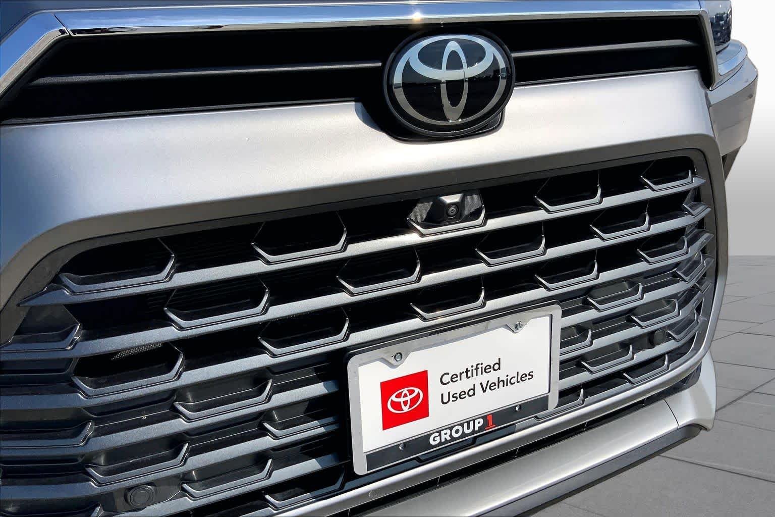 Used 2026 Heavy Metal Toyota Hybrid MAX Platinum image 29