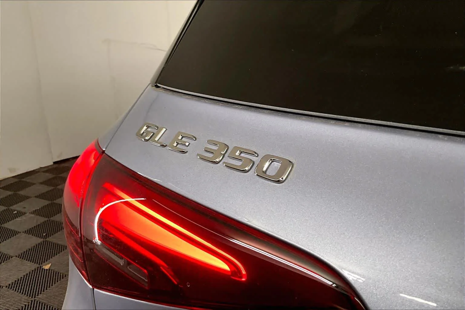 New 2026 MANUFAKTUR Cote d Azur Light Blue Metallic Mercedes-Benz GLE 350 image 7