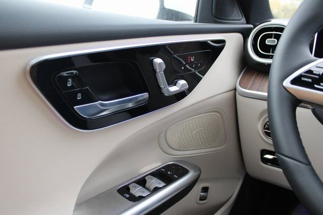 2025 Mercedes-Benz C-Class Sedan C 300 - Photo 57