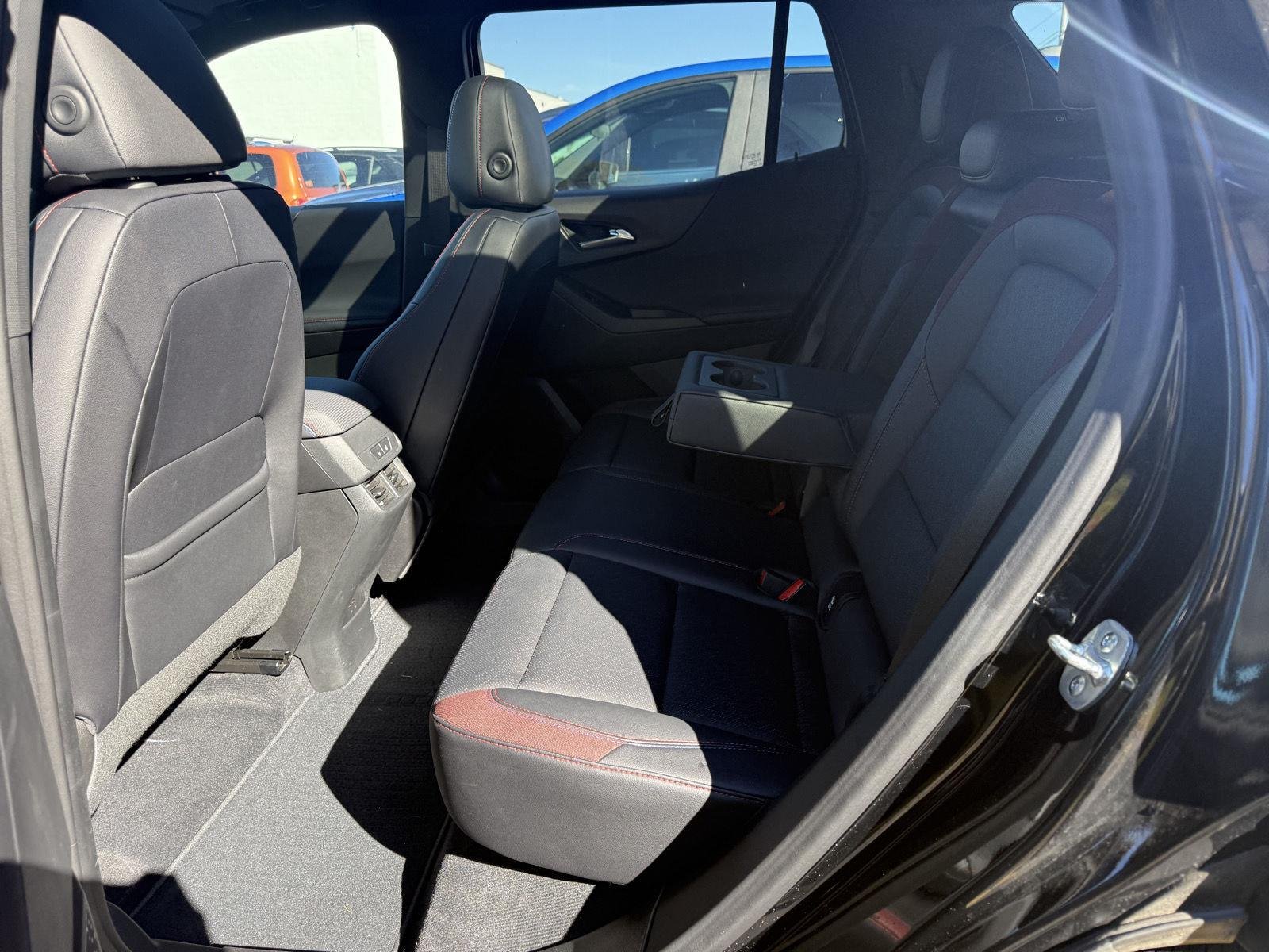 Used 2025 Mosaic Black Metallic Chevrolet AWD RS image 9
