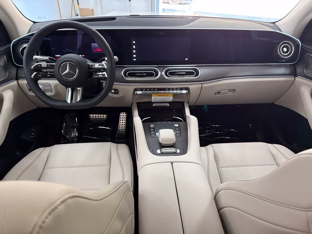 New 2027 White Mercedes-Benz GLS 450 image 25