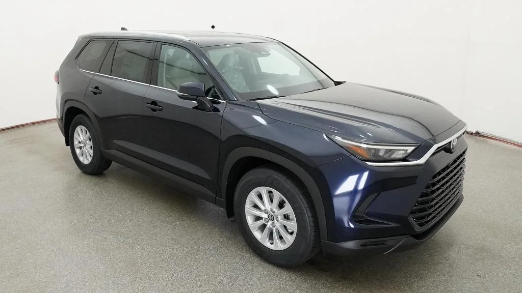 New 2026 Blueprint Toyota Hybrid XLE image 4
