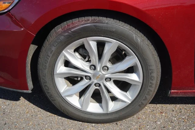 Used 2025 Radiant Red Tintcoat Chevrolet LT image 10