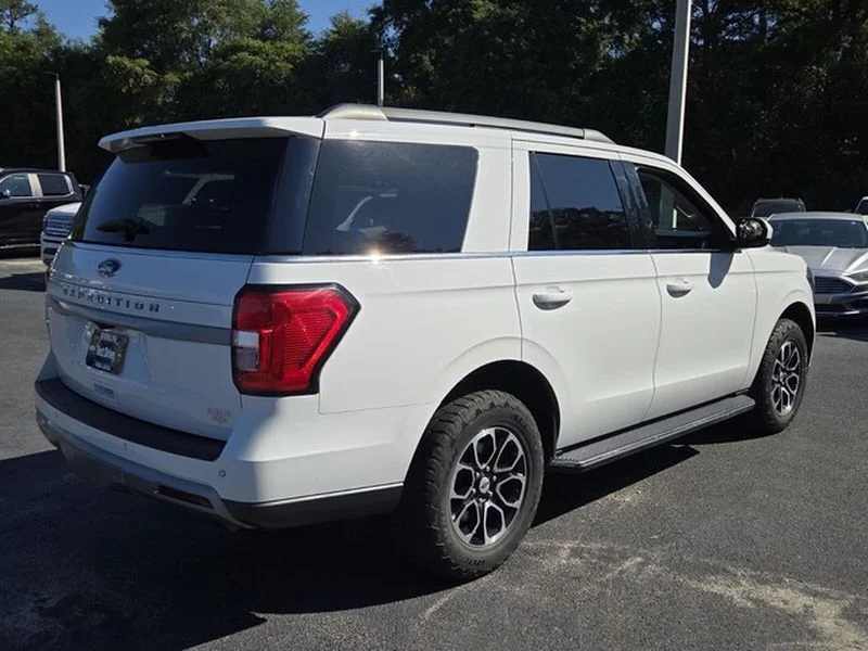 Used 2022 Oxford White Ford XLT image 15