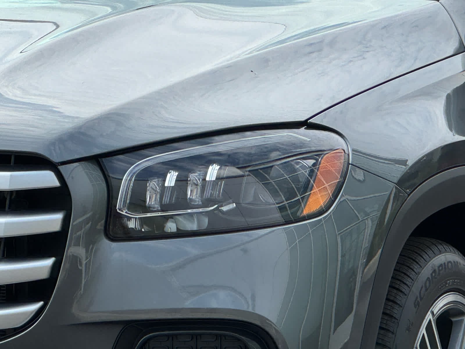 New 2026 Selenite Grey Metallic Mercedes-Benz GLS 450 image 5