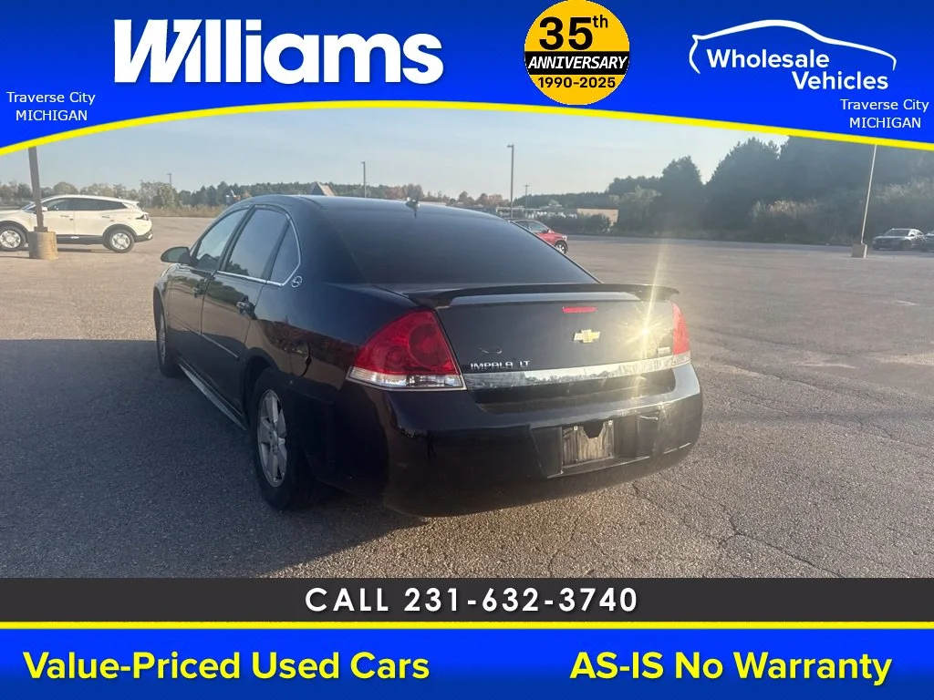 Used 2009 Black Chevrolet LT image 22