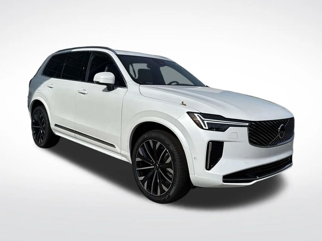 2026 Volvo XC90 B6 Plus