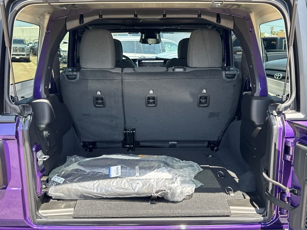 New 2026 Reign Jeep Sport S image 12