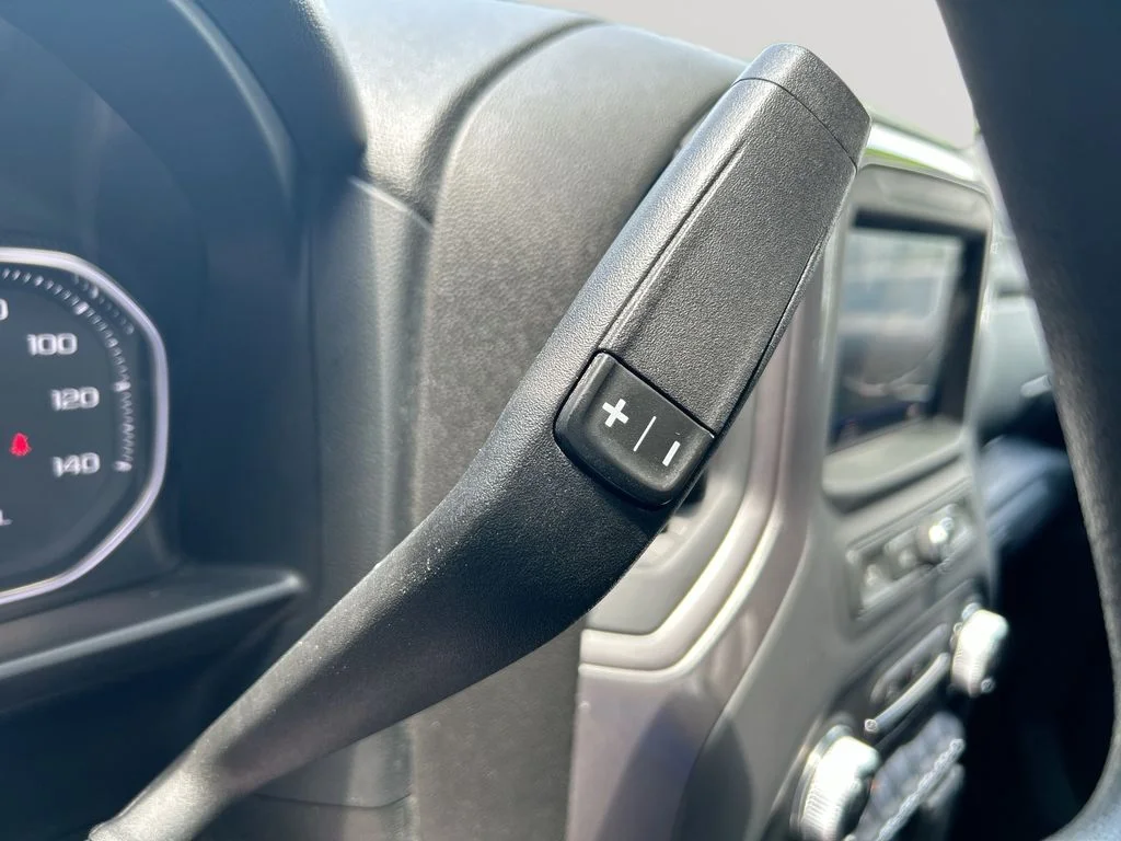 Used 2021 Silver GMC Base image 21