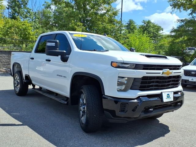 Used 2024 Summit White Chevrolet Custom image 6