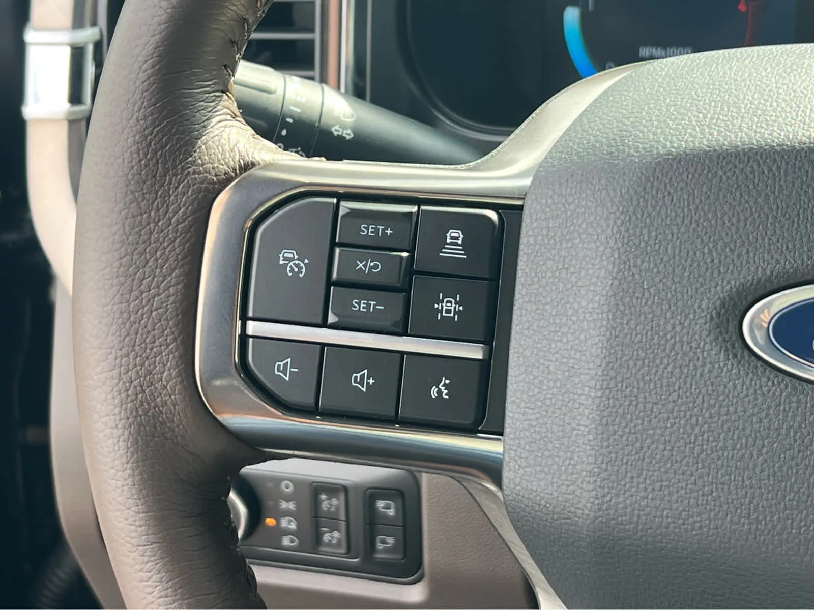 New 2026 Agate Black Metallic Ford F-350® King Ranch® image 32