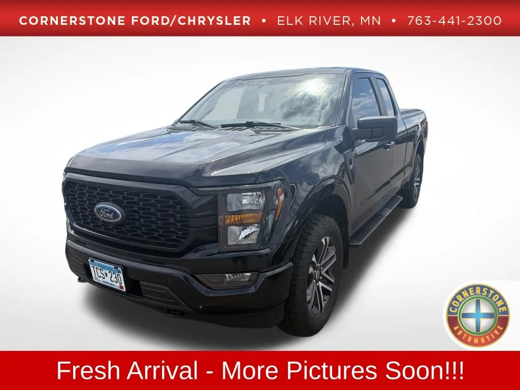 Used 2023 Agate Black Metallic Ford XL image 1