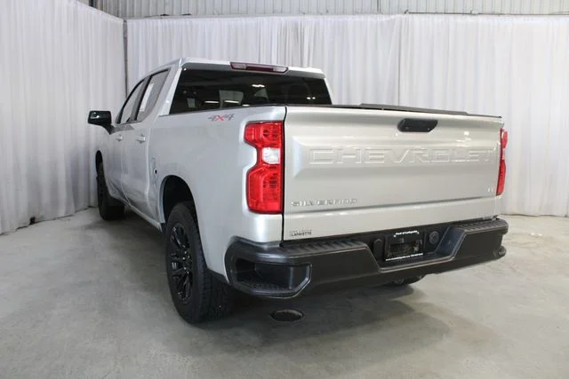 Used 2020 Silver Chevrolet LT image 20