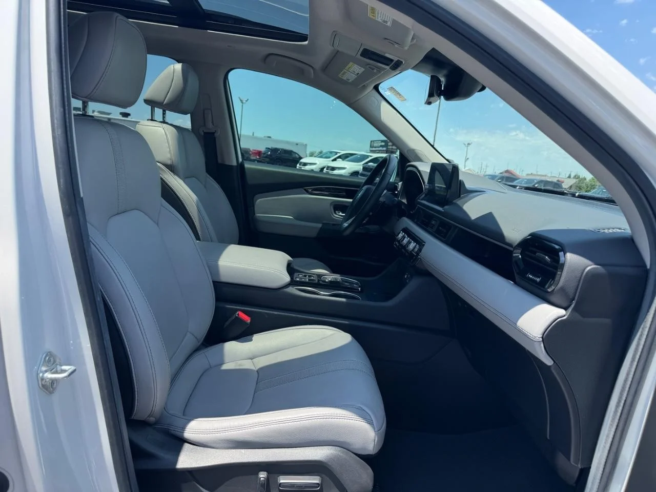 2025 Honda Pilot Touring - Photo 31