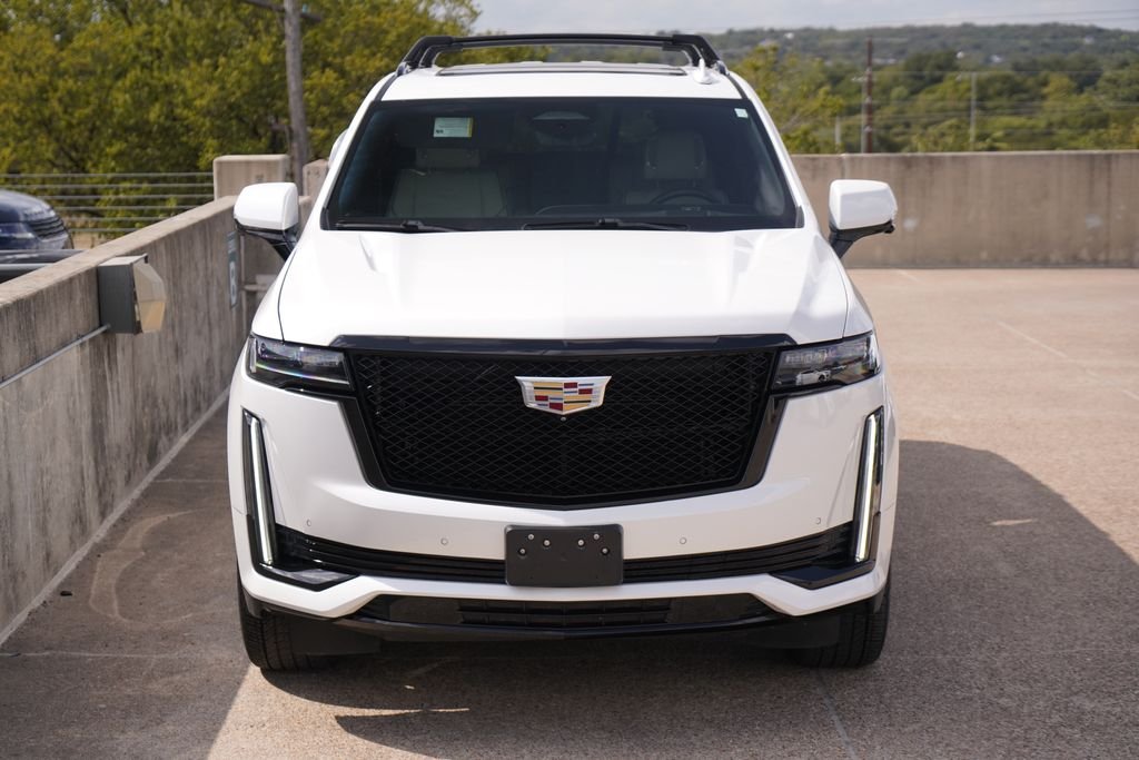 Used 2021 White Cadillac Sport image 4