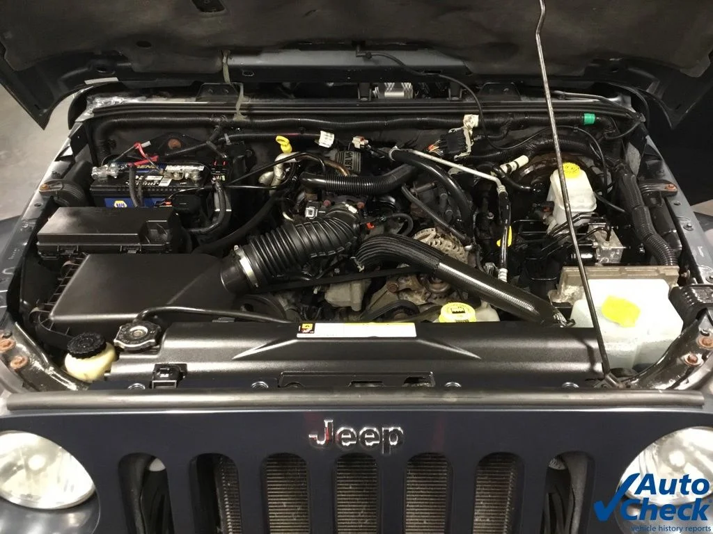 Used 2007 Blue Jeep Unlimited Sahara image 39
