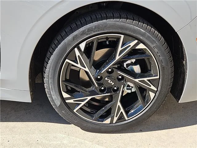 New 2026 Wolf Gray KIA GT-Line Front-Wheel Drive image 5