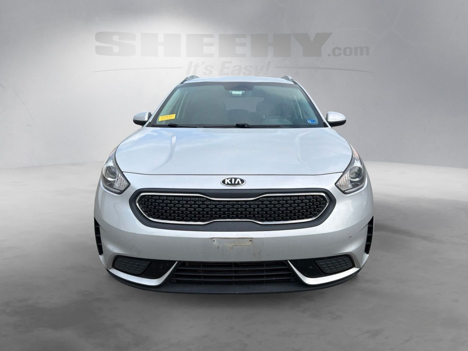 Used 2019 Gray Kia LX image 17