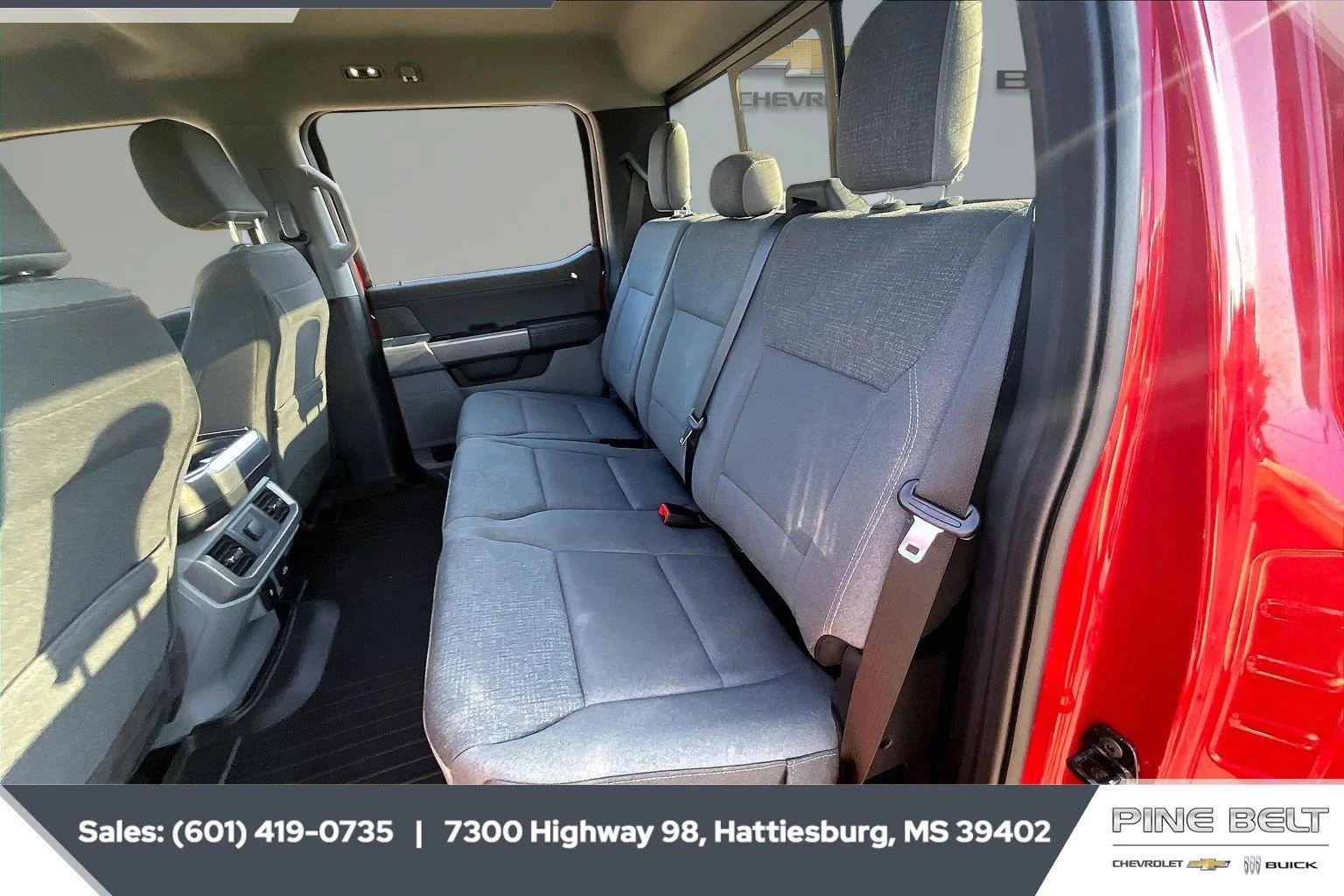 Used 2024 Rapid Red Metallic Tinted Clearcoat Ford XLT image 20