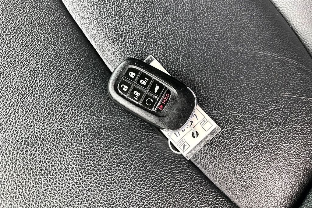 Used 2025 Blue Honda Sport-L image 6