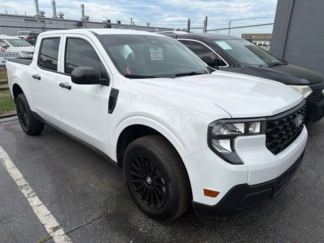 Used 2026 White Ford XL image 1