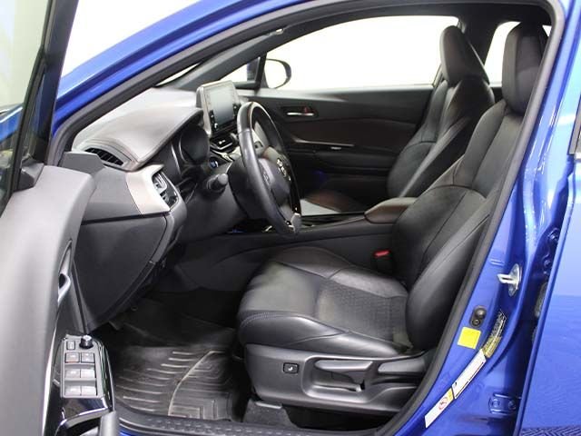 Certified Used 2019 Blue Toyota Limited image 10