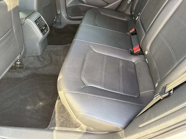 Used 2018 Silver Volkswagen 2.0T SE image 15