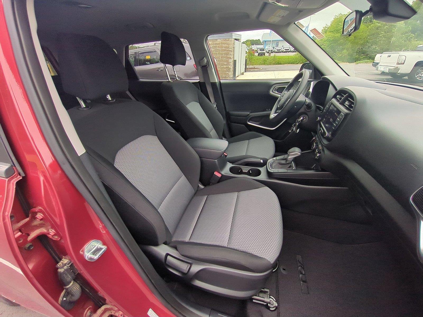 Used 2022 Mars Orange Kia LX image 34
