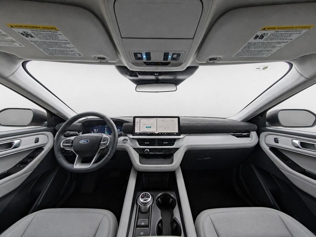 New 2026 Star White Metallic Tri-Coat Ford Active image 11