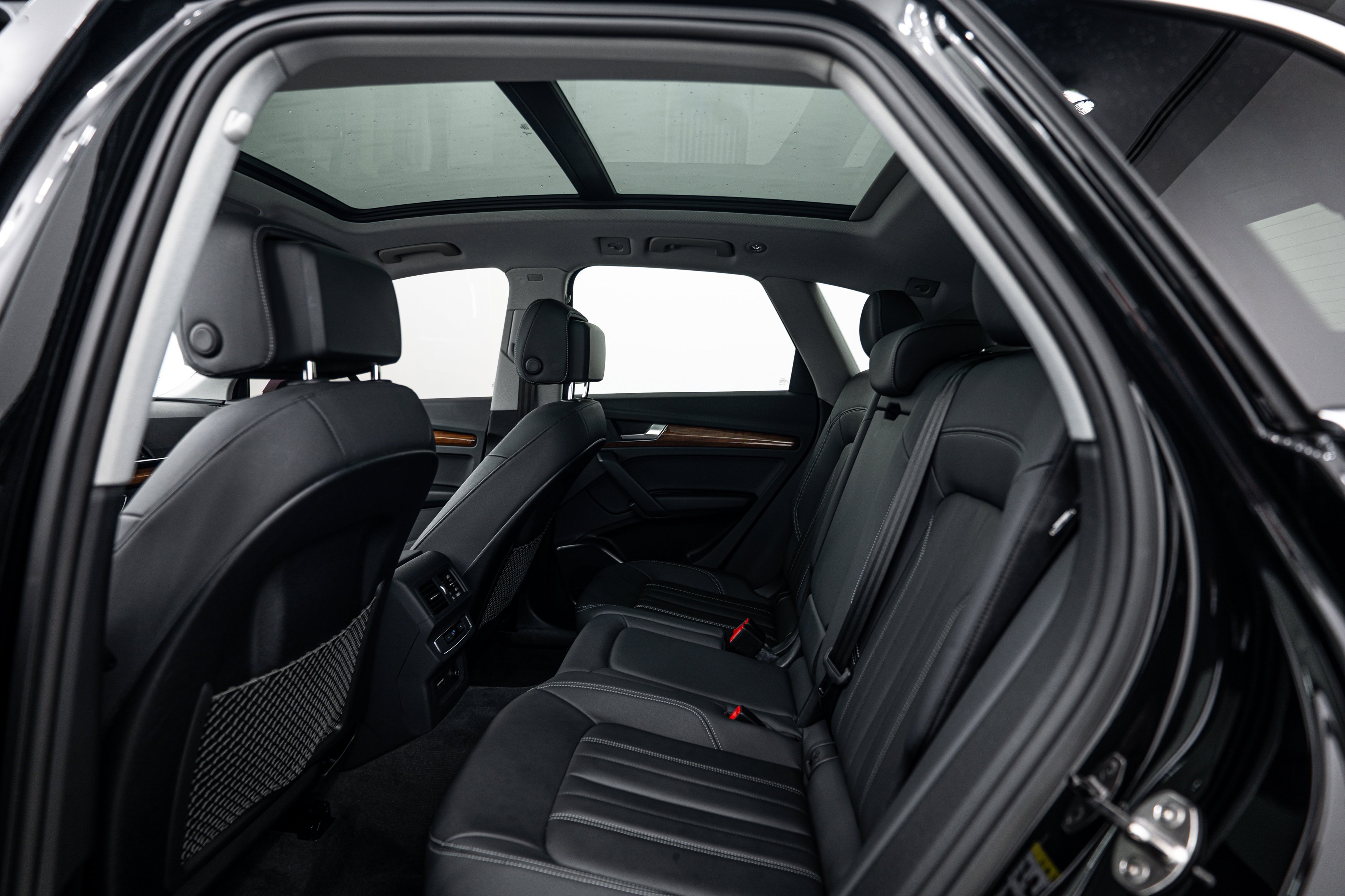 Certified Used 2023 Mythos Black Metallic Audi Premium image 19