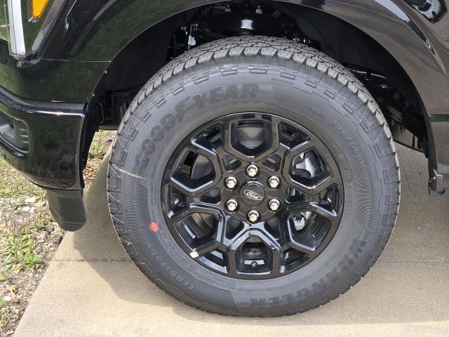 New 2026 Agate Black Metallic Ford Lariat® image 27