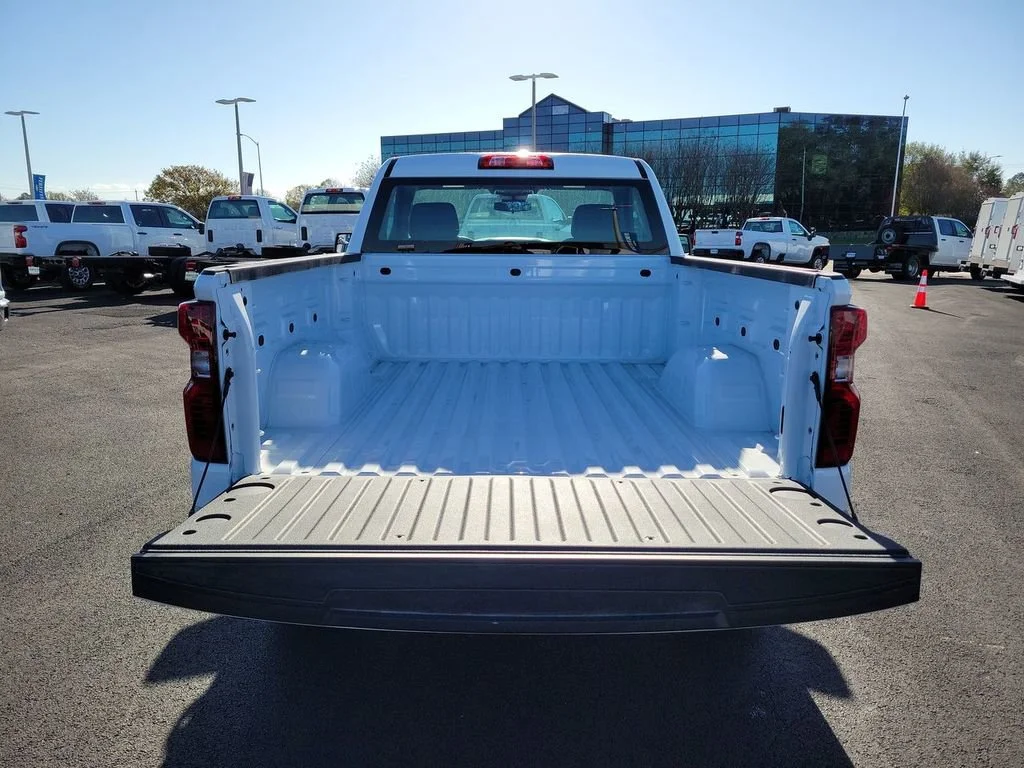 New 2026 Summit White Chevrolet WT image 14