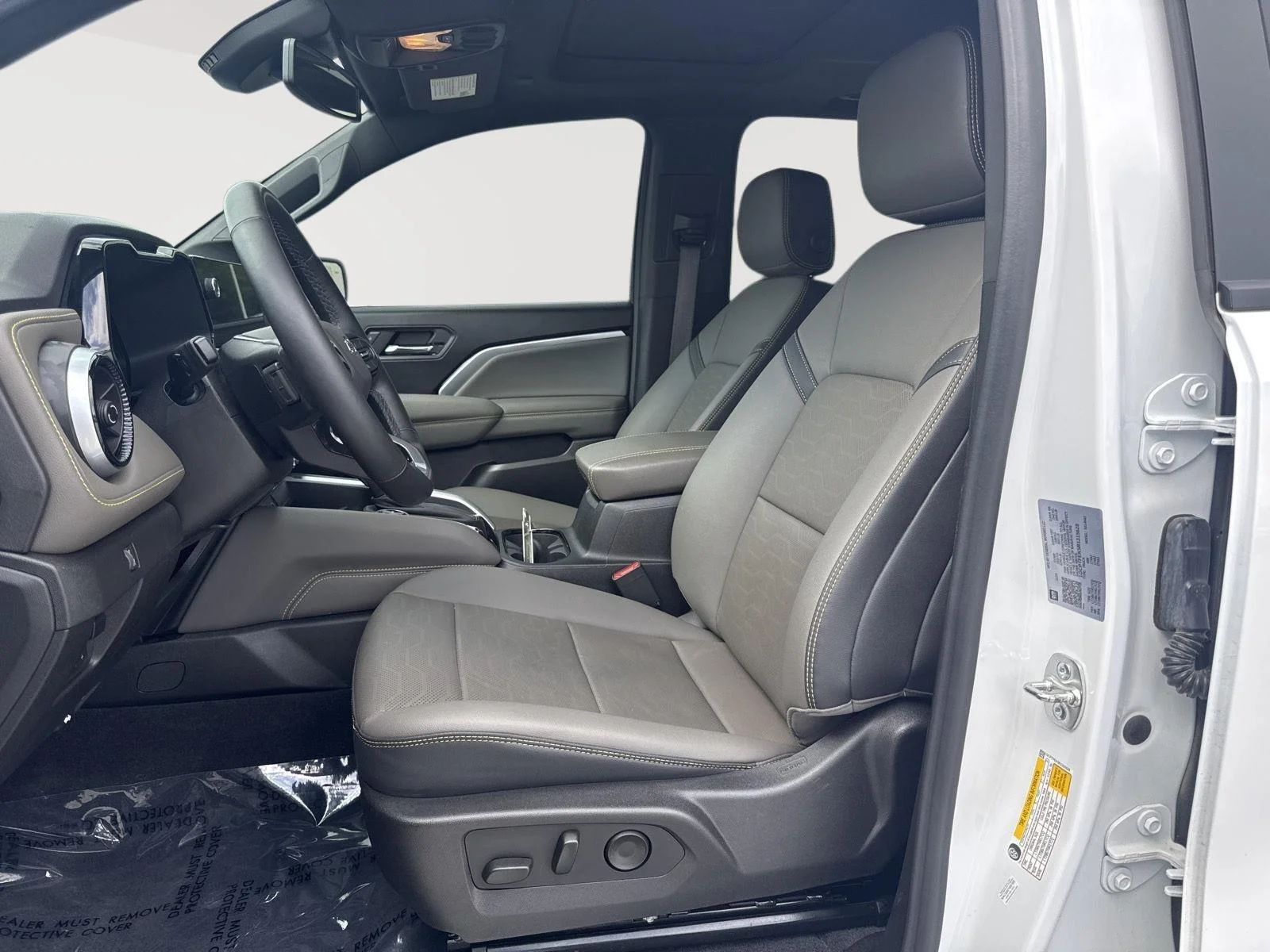 Used 2024 WHITE Chevrolet 4WD ZR2 image 4