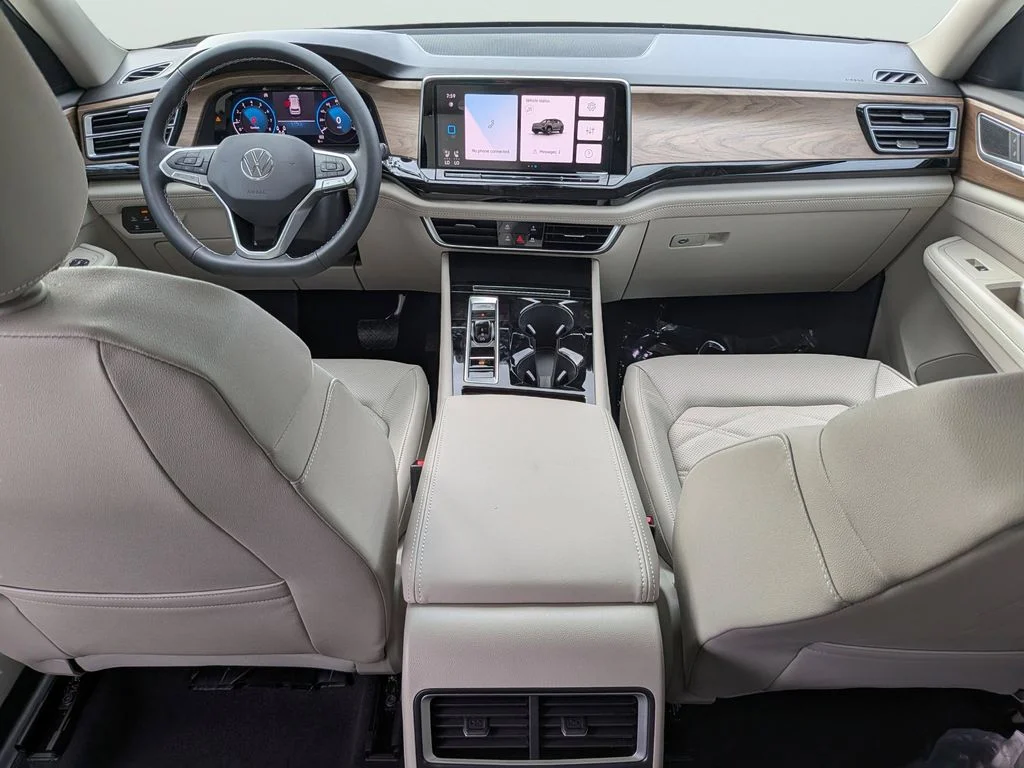 New 2026 Green Volkswagen 2.0T SE w/Technology image 10