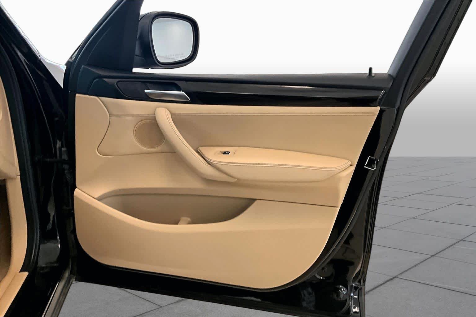 Used 2012 Black Sapphire Metallic BMW 35i image 21