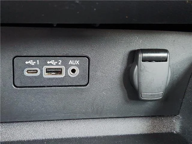 Used 2025 Gray Nissan SV image 15