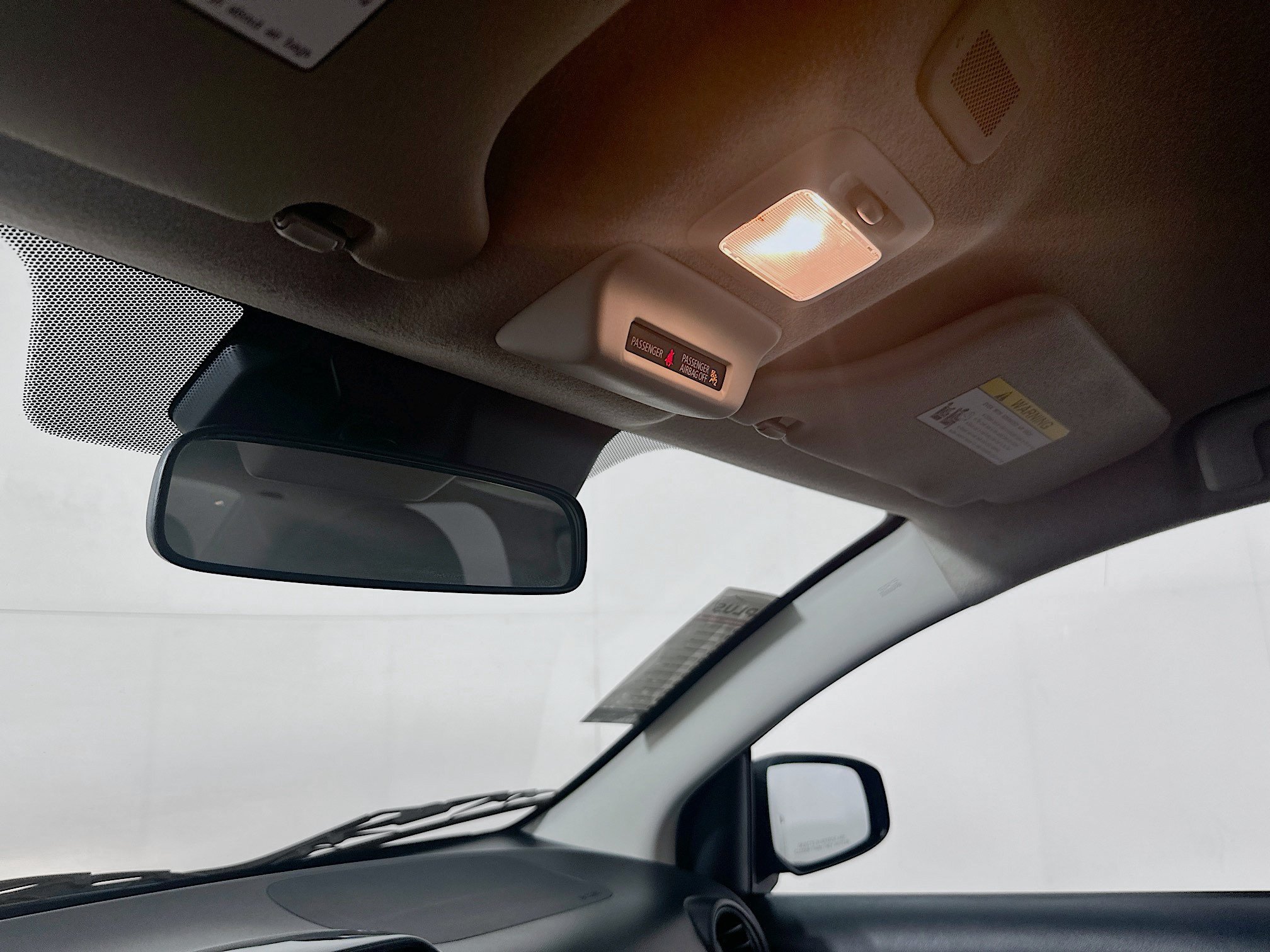 Used 2024 Black Mitsubishi ES image 18