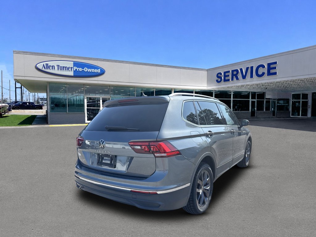 Used 2023 Platinum Gray Metallic Volkswagen 2.0T SE image 8