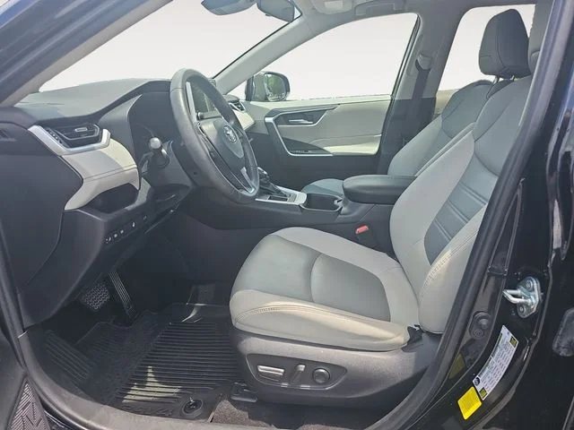 Used 2023 Black Toyota XLE Premium image 7