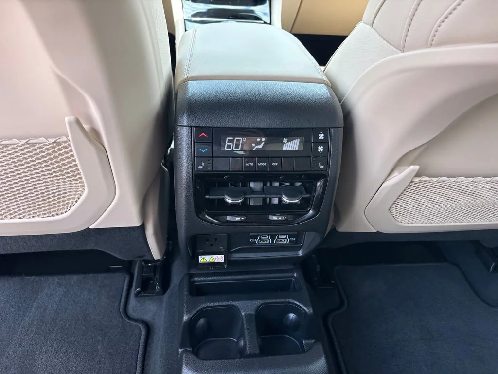 Used 2025 Gray Jeep Limited image 34
