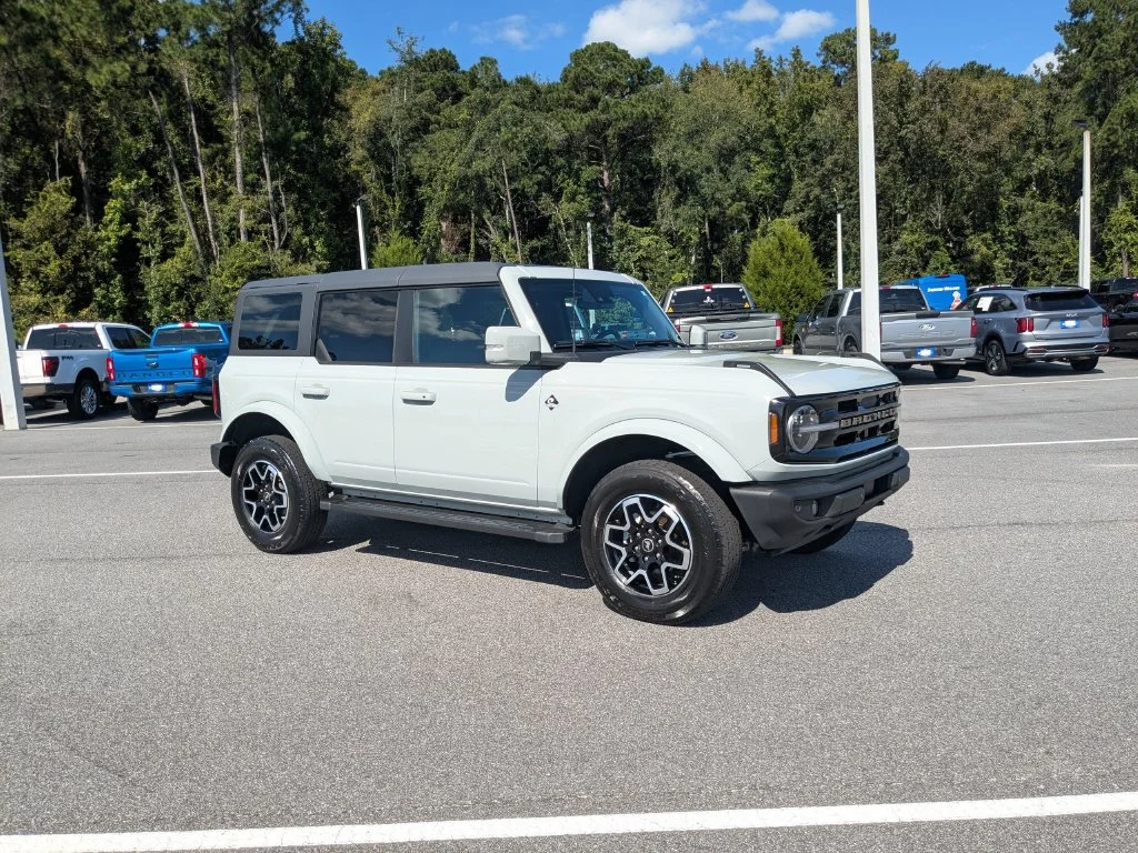 Used 2024 Cactus Green / Gray Ford Outer Banks image 2