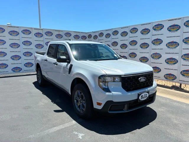 New 2026 Space White Metallic Ford XLT image 2