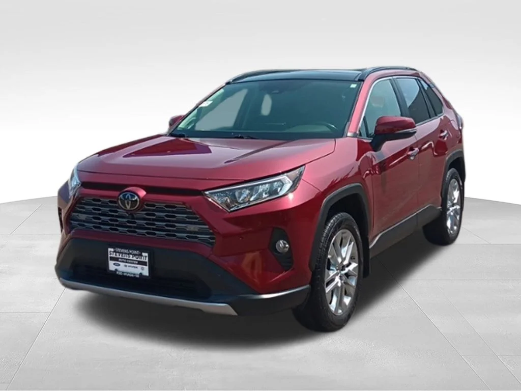 Used 2019 Red Metallic Toyota Limited image 3