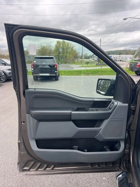 Used 2021 Gray Ford XLT image 32
