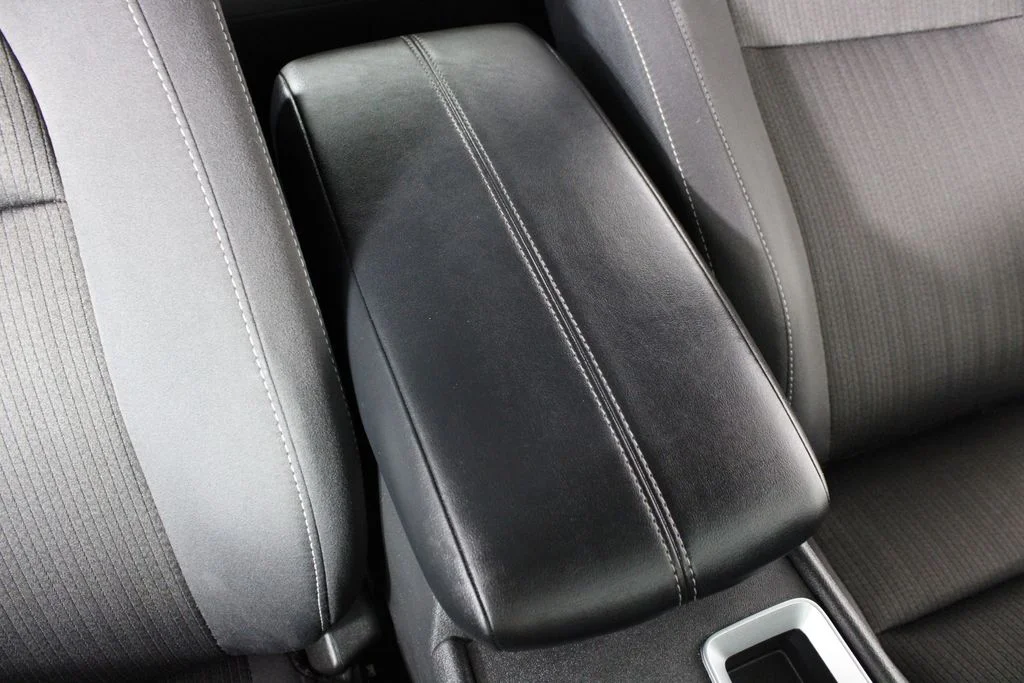 2025 Nissan Altima SV - Photo 17