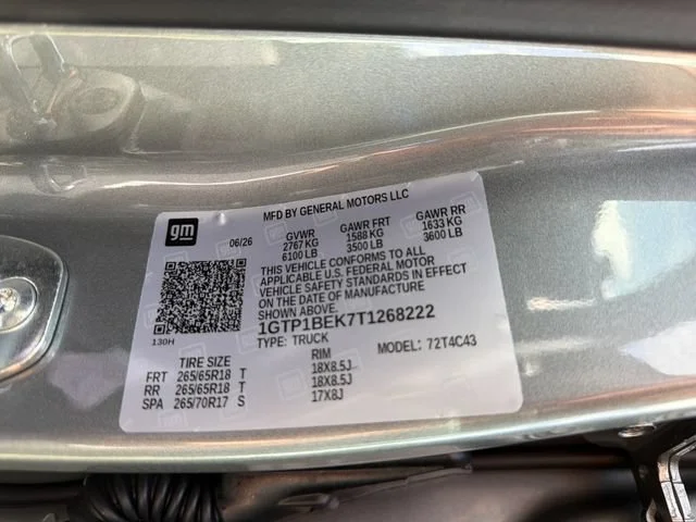 New 2026 Sterling Metallic GMC Elevation image 35