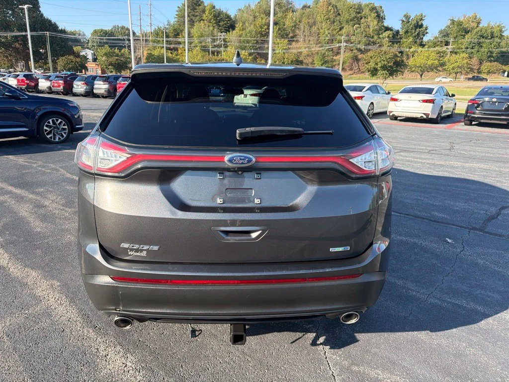 Used 2018 Magnetic Metallic Ford SE image 7