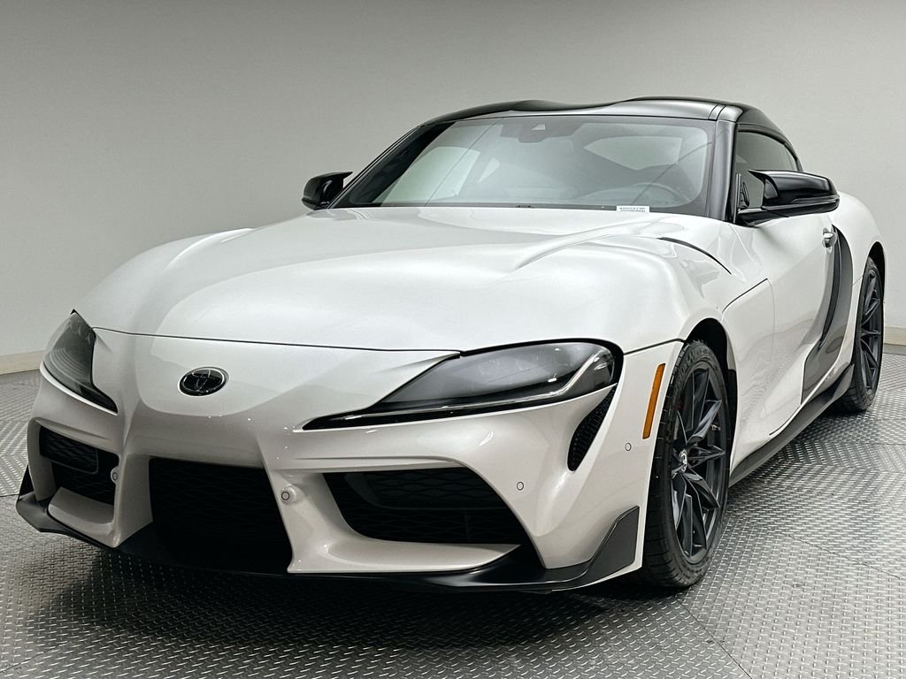 Used 2024 Absolute Zero Toyota 3.0 Premium image 1