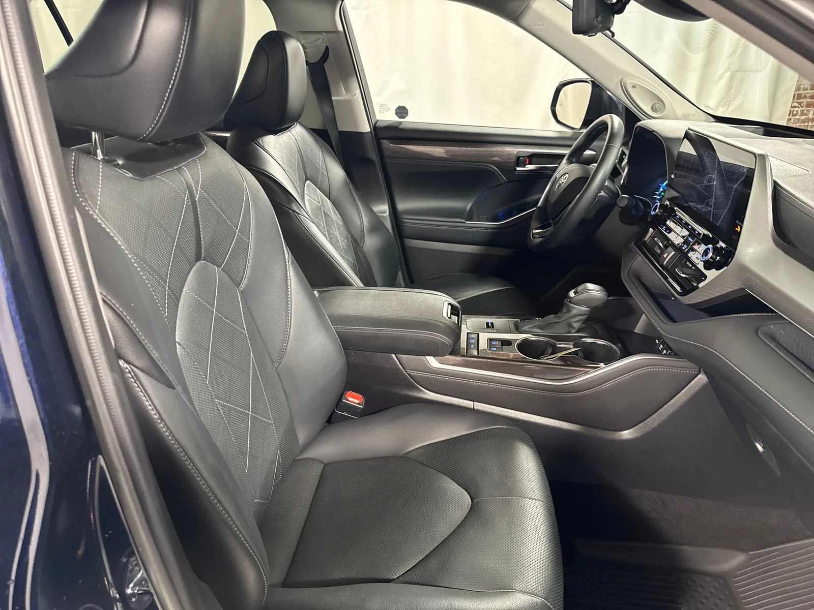 Used 2021 Blueprint Toyota Platinum image 28