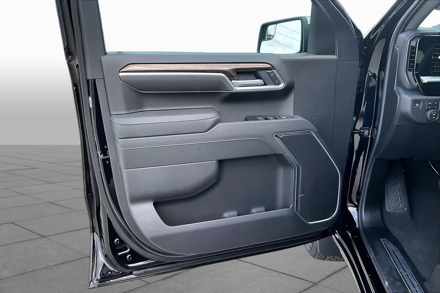 2026 Chevrolet Silverado 1500 LT - Photo 11